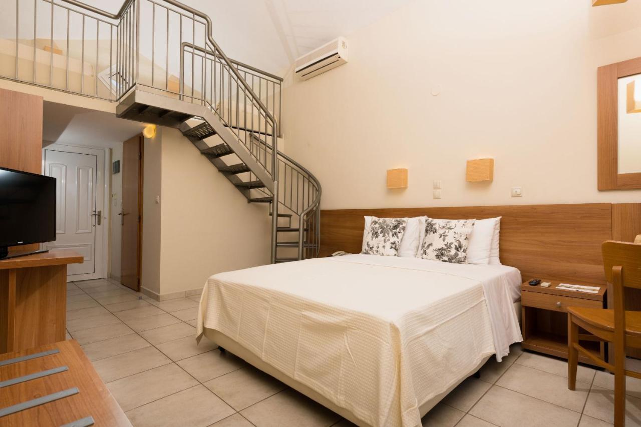 Louloudis Boutique (adults Only) 3*