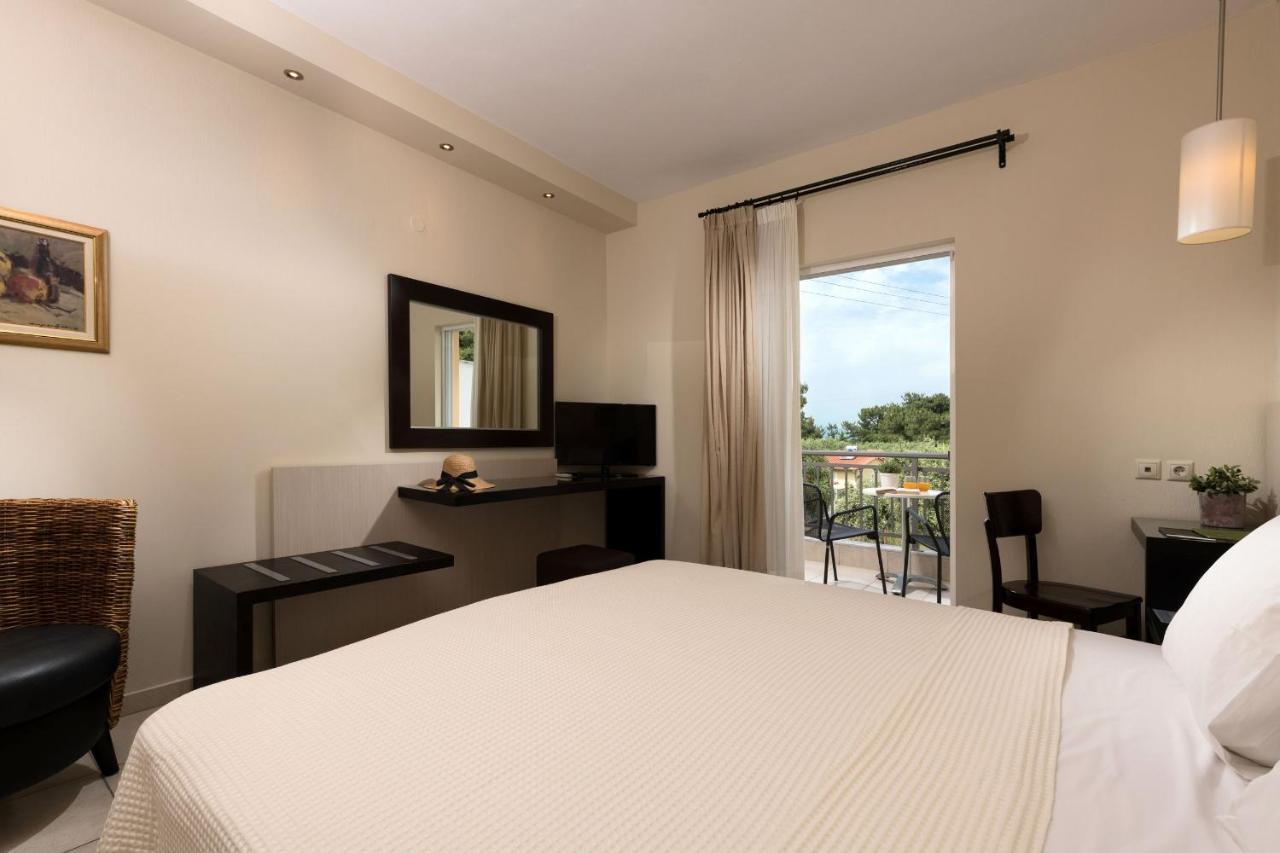 Louloudis Boutique (adults Only) 3*