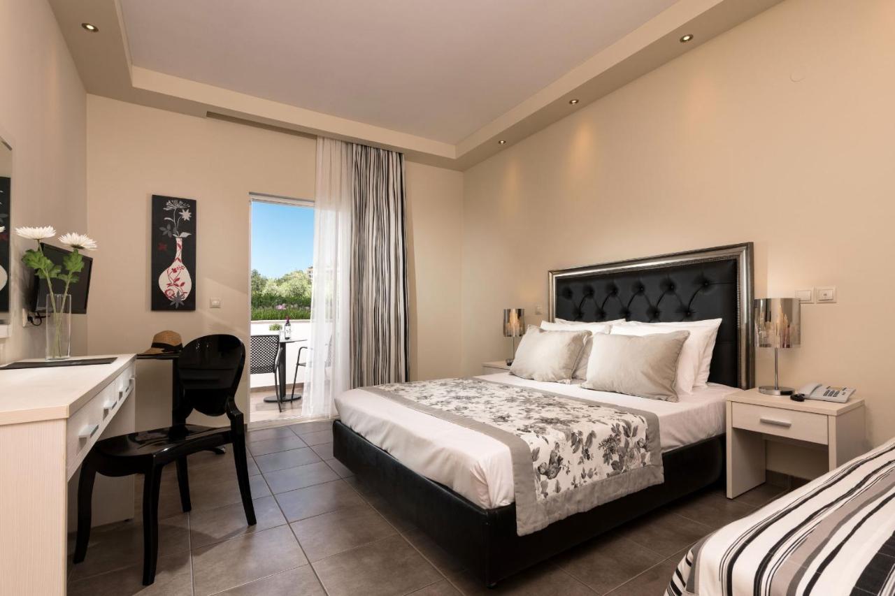 Louloudis Boutique (adults Only) 3*