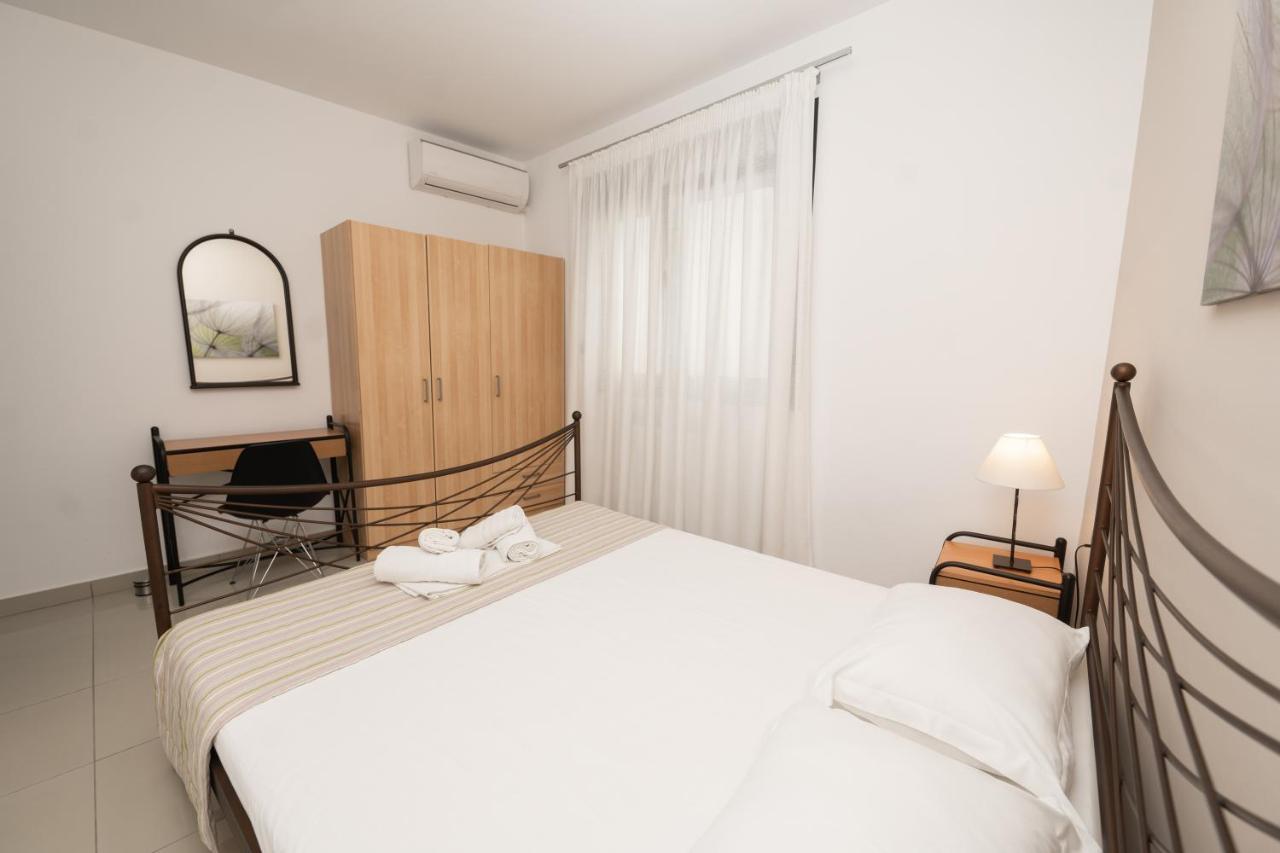 Apartment Aelia Nea Peramos (Macedonia)