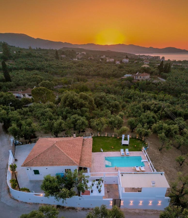 Farao Villa Kypseli