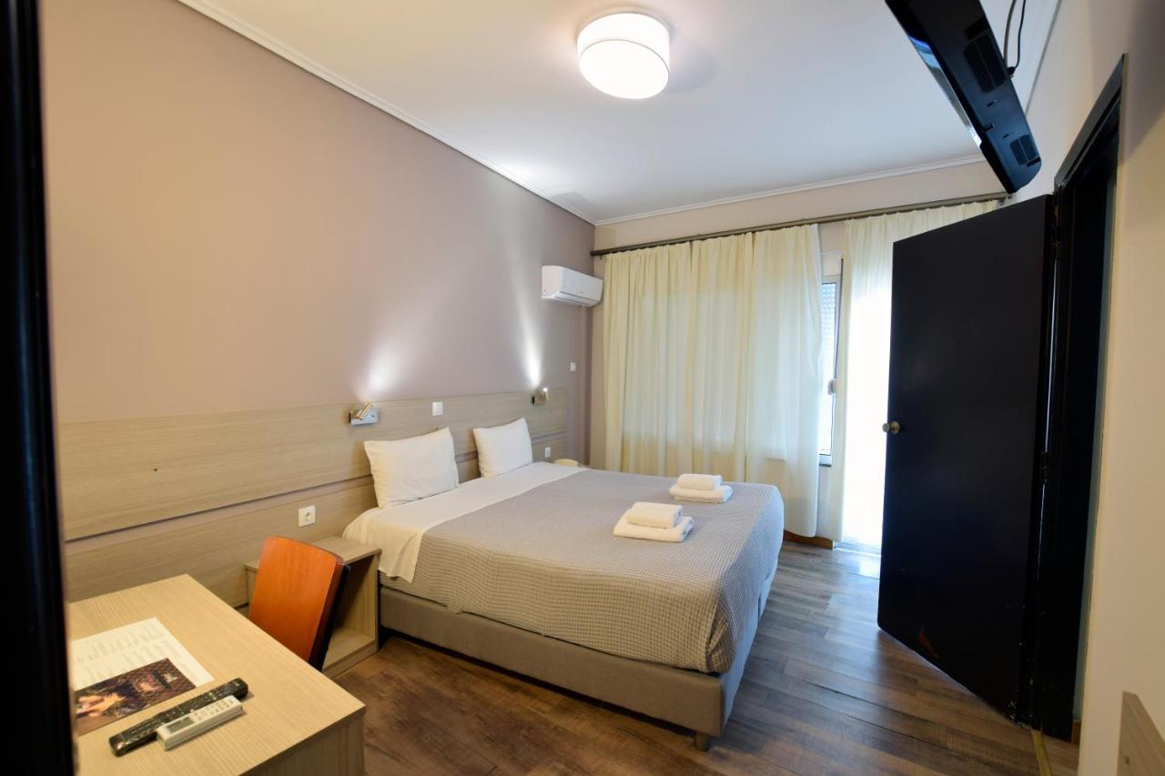John's 3* Chalkida