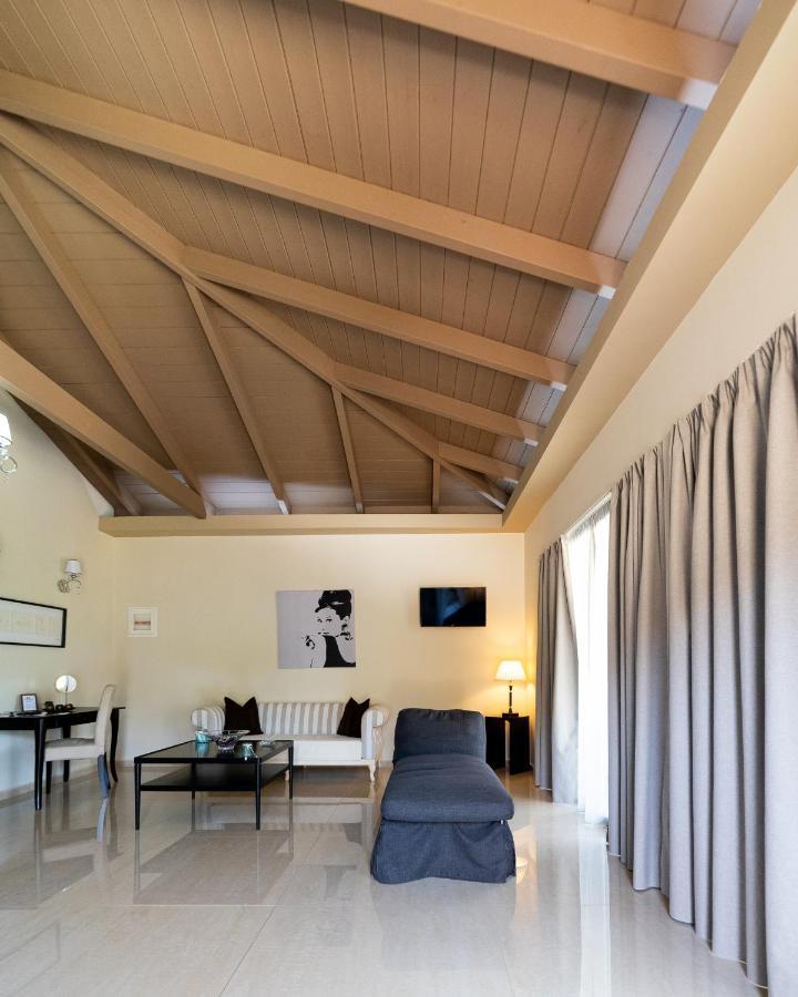 Aparthotel Ornella &