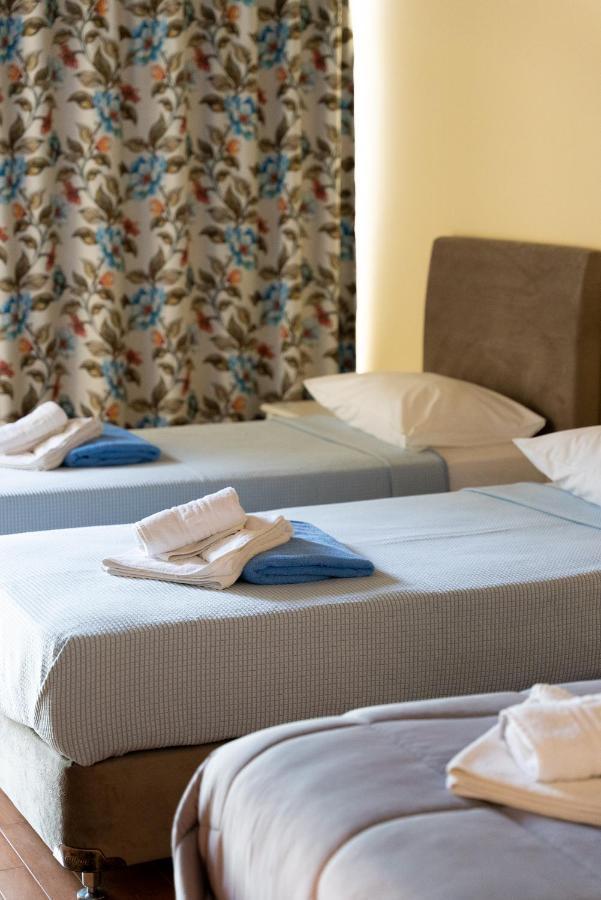 Aparthotel Ornella &