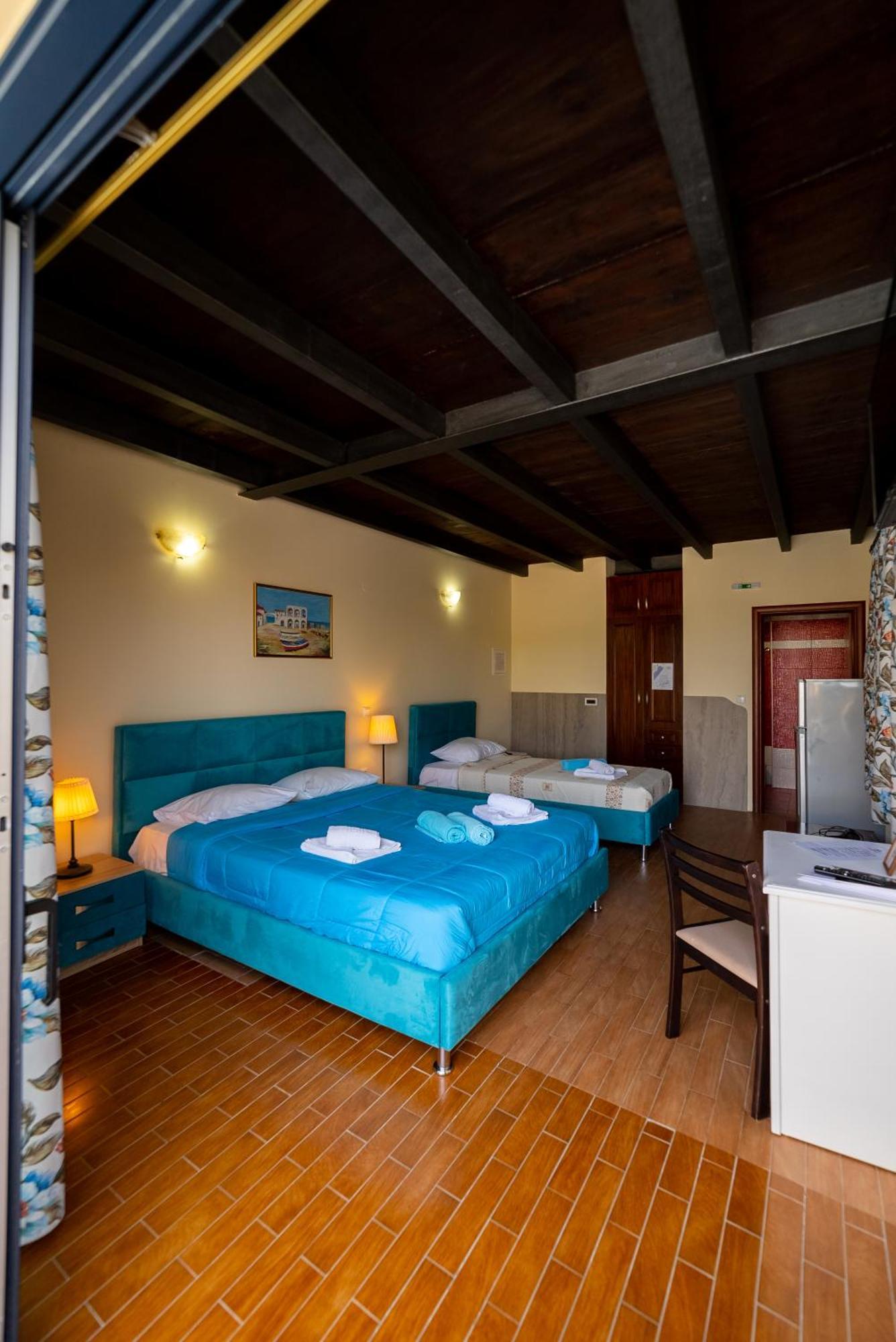 Ornella & 4*