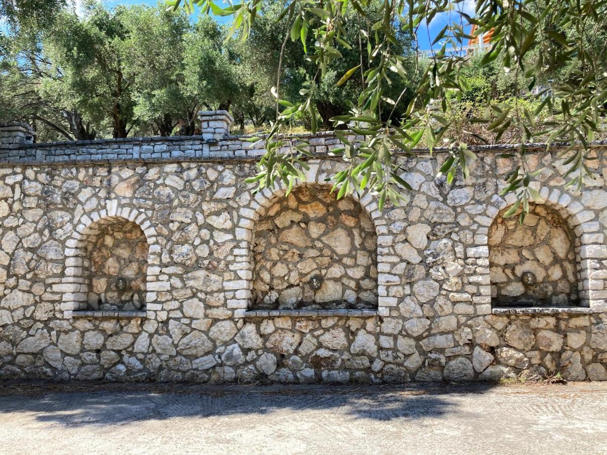 Aliki's Comfortable Holiday Apartments-great Location Apartment Nisaki (Corfu)