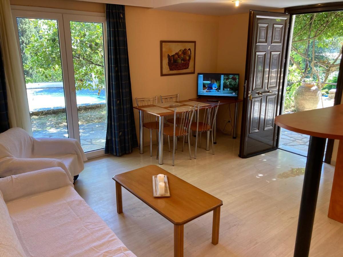 Aliki's Comfortable Holiday Apartments-great Location * Nisaki (Corfu)