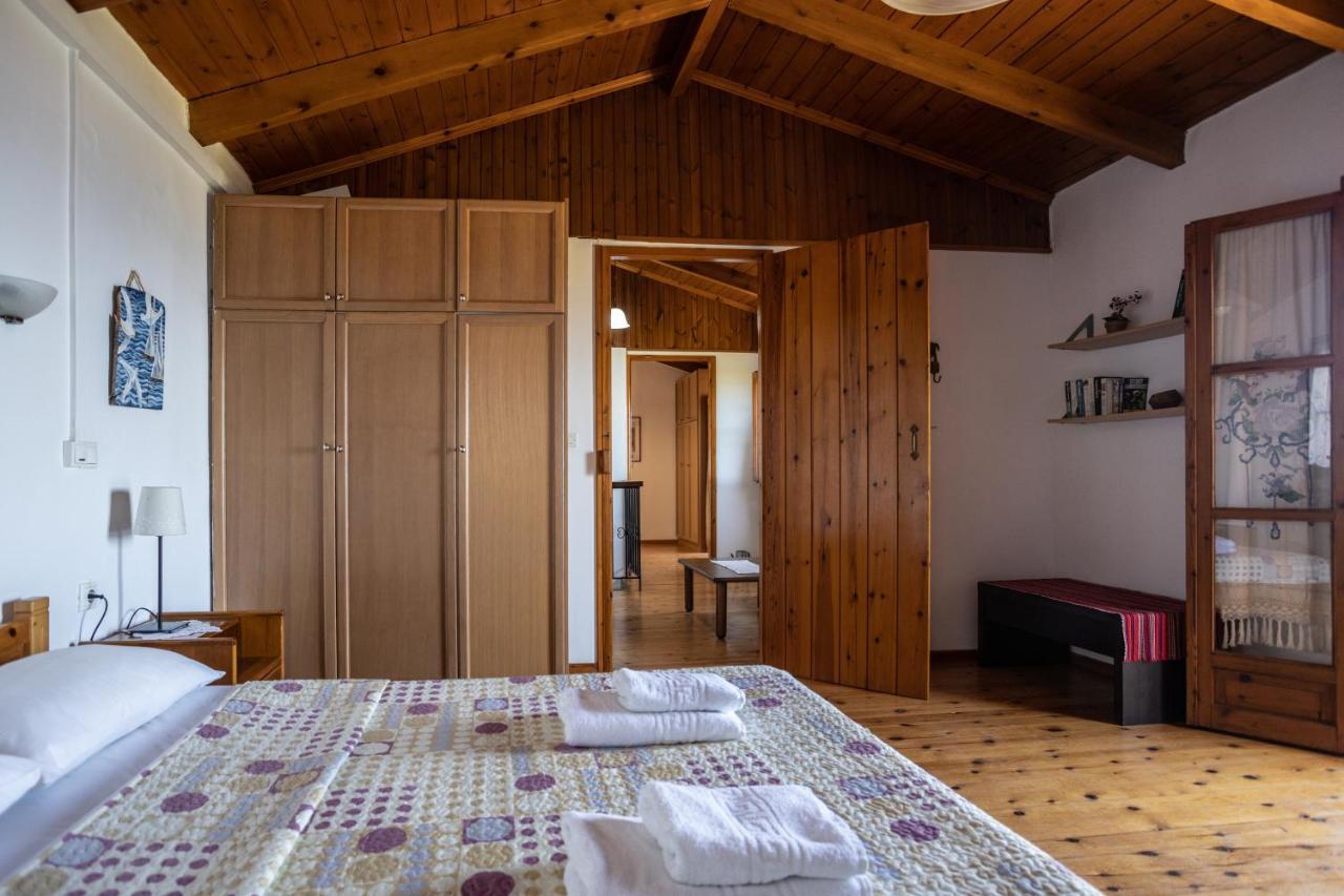 Holiday home Manolis' House