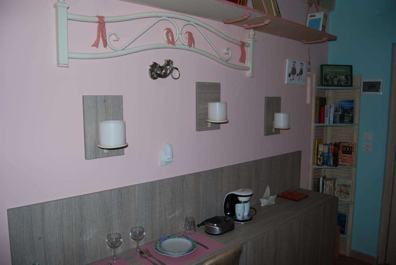 Luxury Traditional The Small Bookstore Guest house Kastro-Kyllini