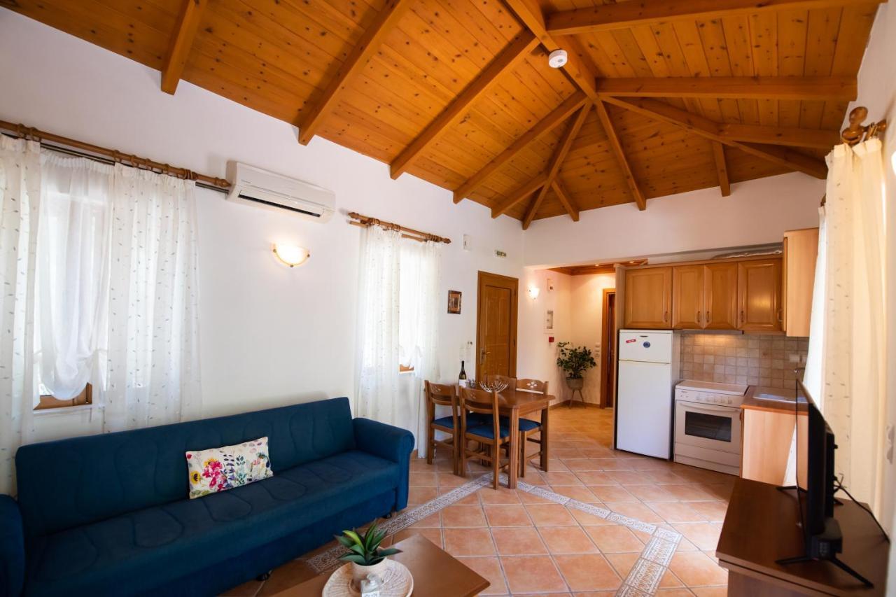 Delphinus Villas-villa Nikitas Apartment *