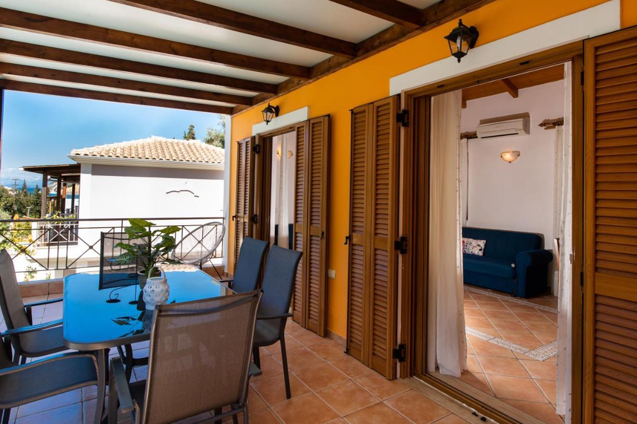 Delphinus Villas-villa Nikitas *