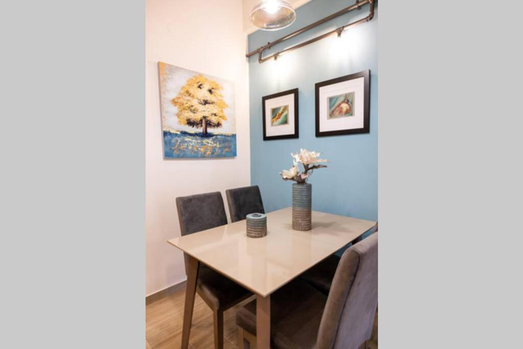 D3 Stylish Apartment