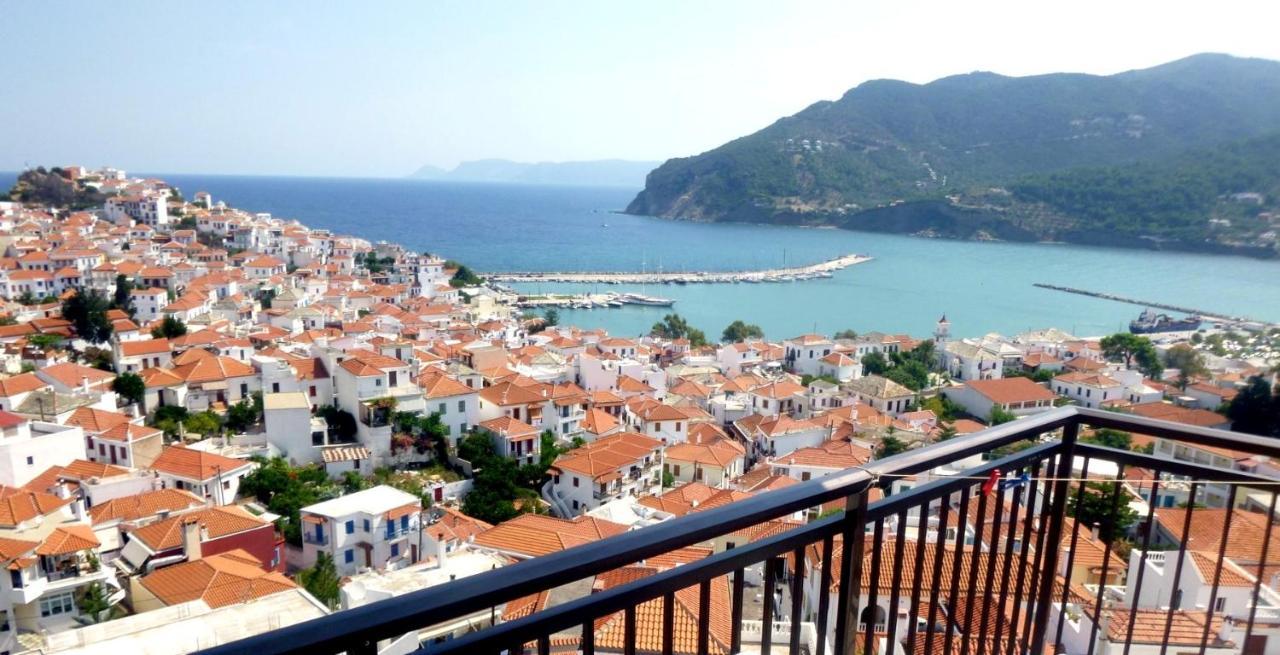 Denise 2* Skopelos Town