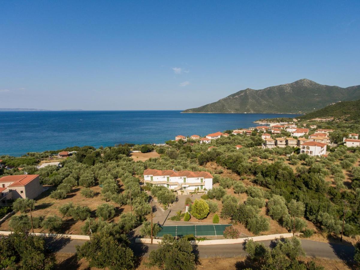 Aparthotel Elaionas Leonidio
