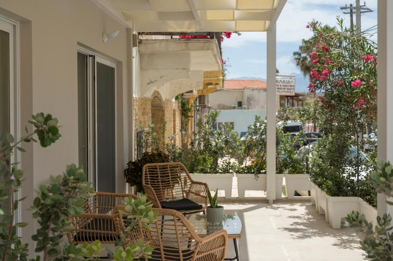 Sea Front Cozy Apartment Kolymbari