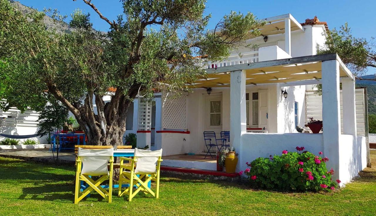 Holiday home Loukoulos' Maisonette *