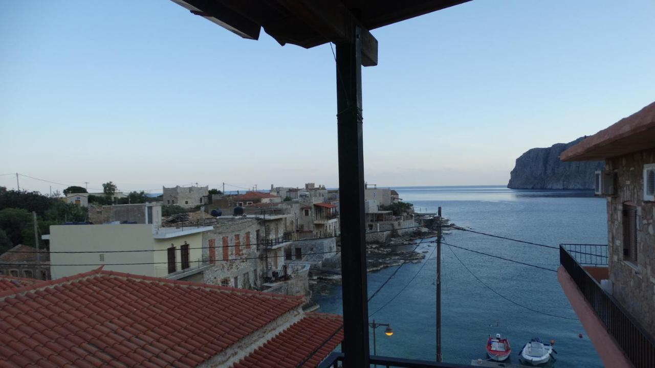 Guest house Akrotainaritis