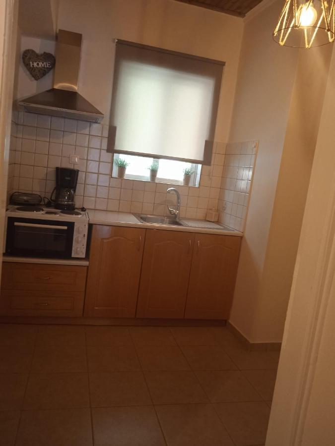 Apartment To Limanaki Finikounta