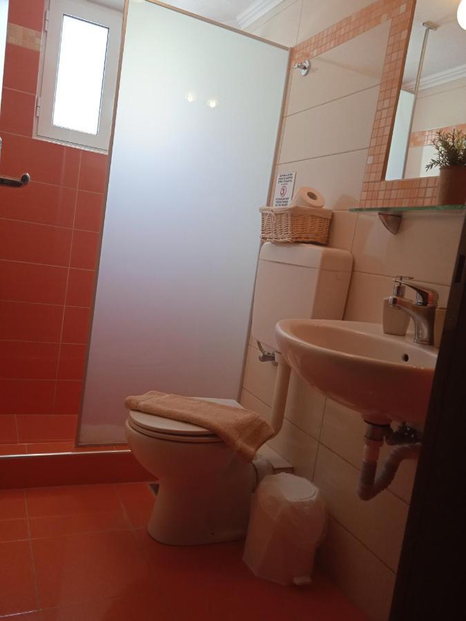 Apartment To Limanaki