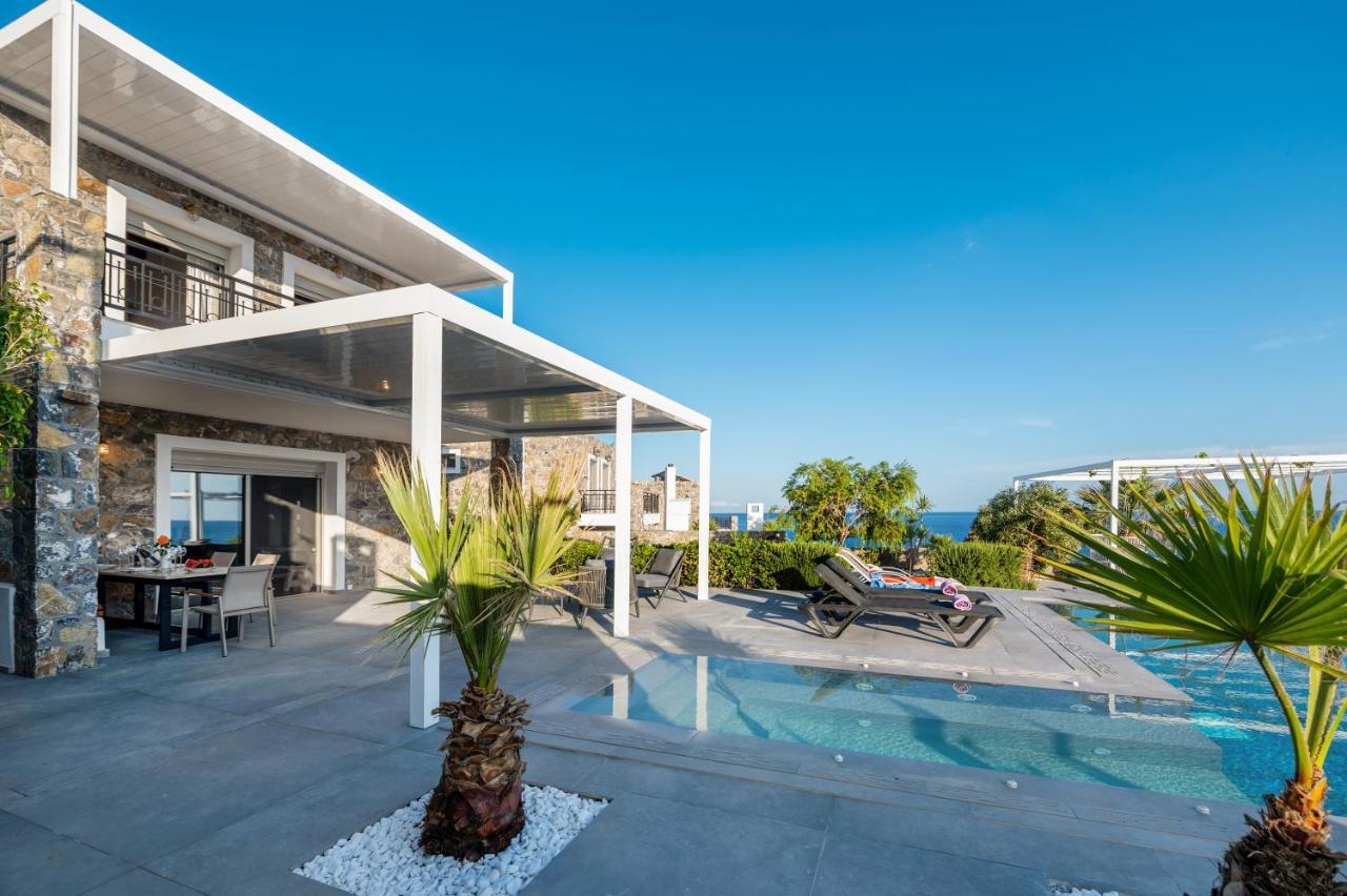 Villa Achlia Beach Villa *