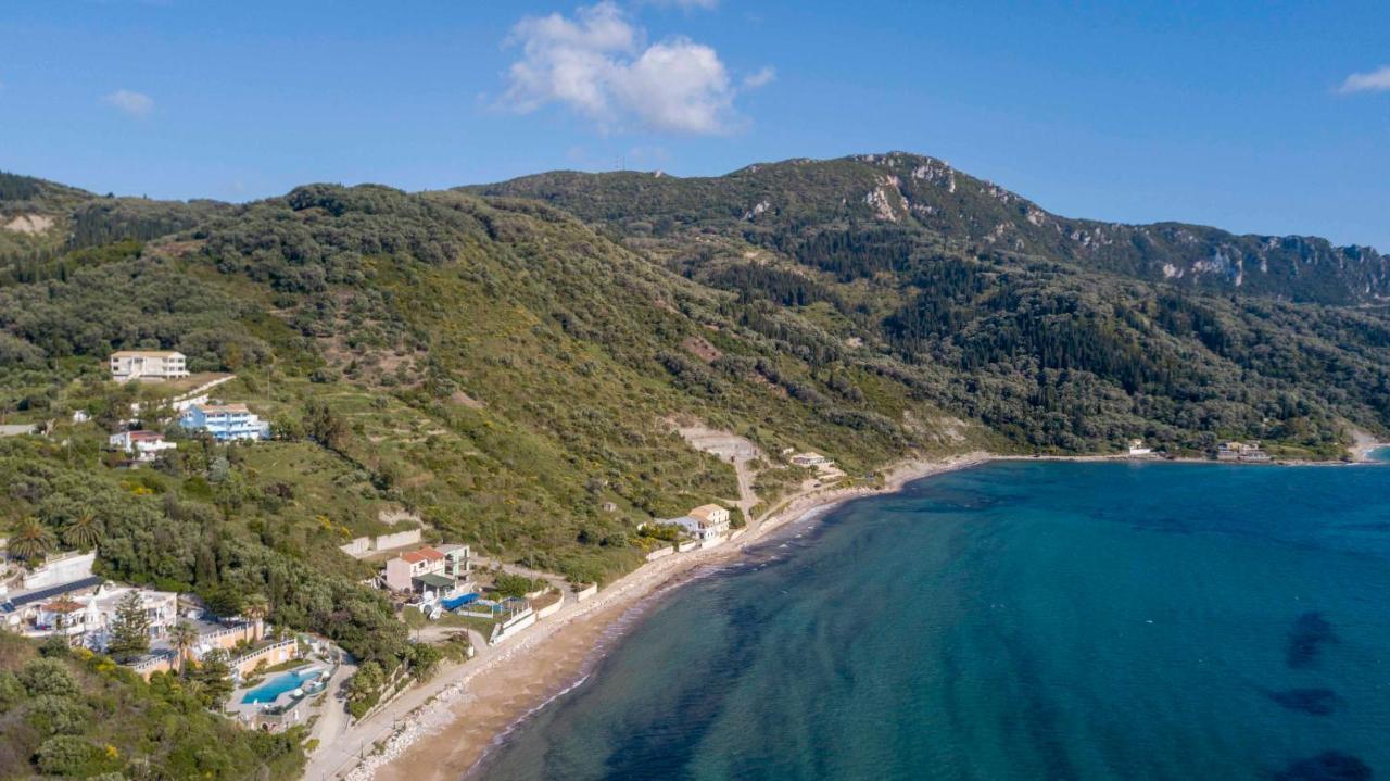 Azure Mare Agios Georgios Pagon