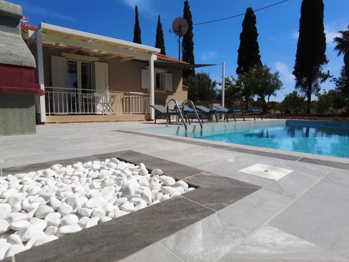 Cypress Garden Holiday home Svoronata
