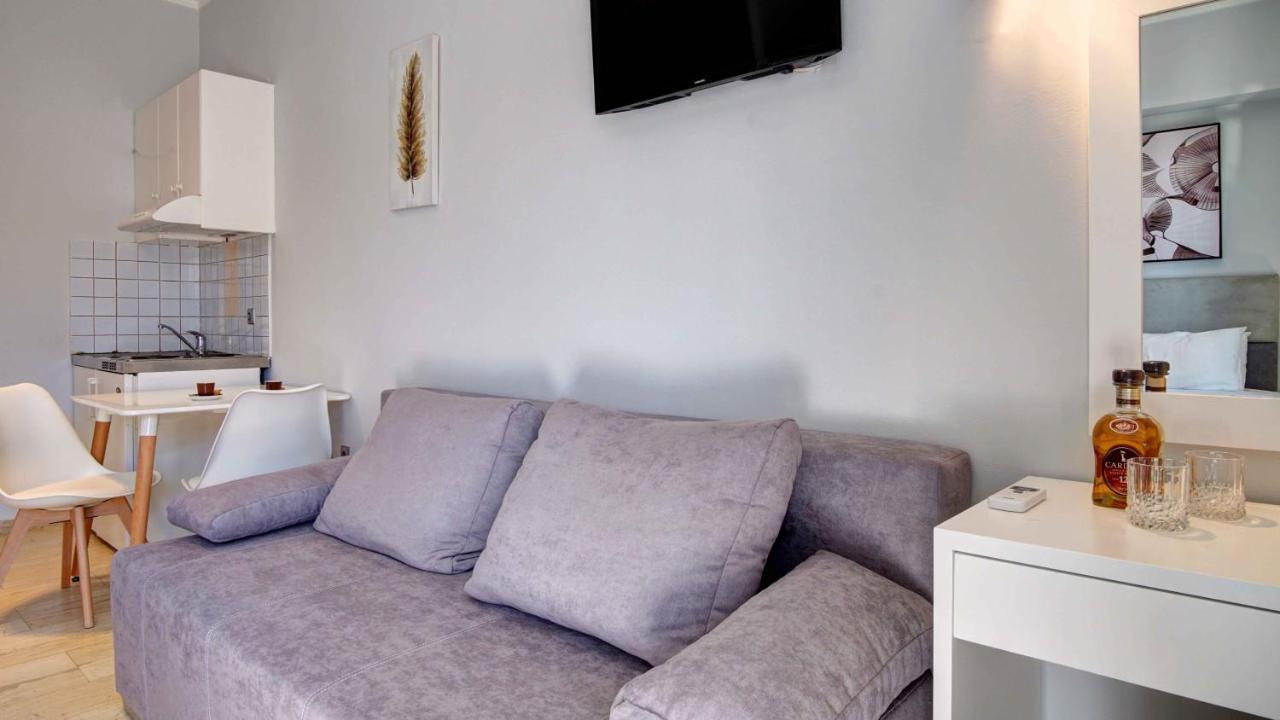 Azure Mare Apartment