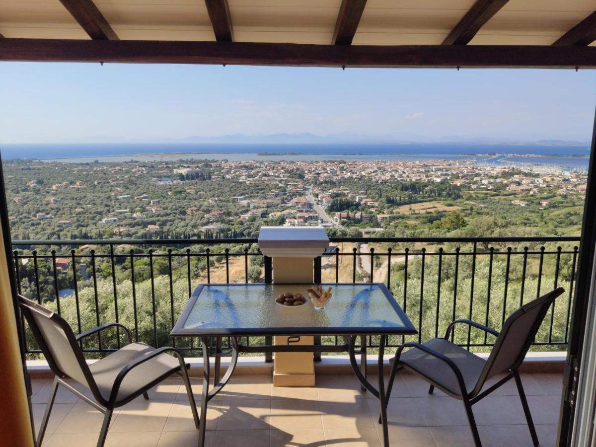 Apartment Irida *