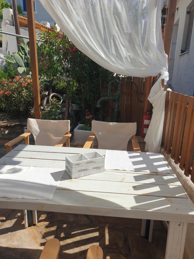 Rena * Agios Petros (Lefkada)