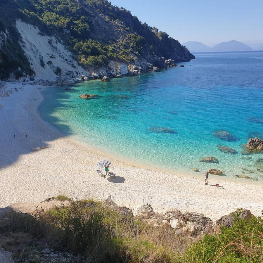Rena * Agios Petros (Lefkada)