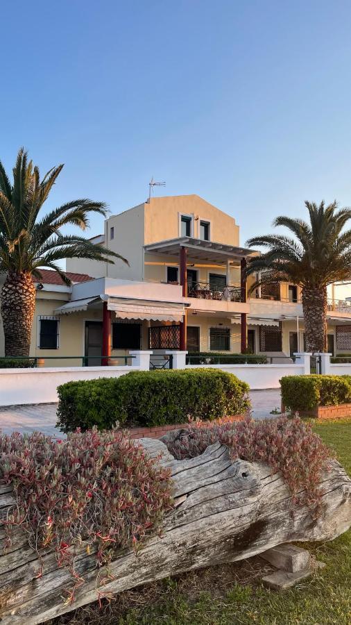 Seafront Maisonette Holiday home Pefkochori
