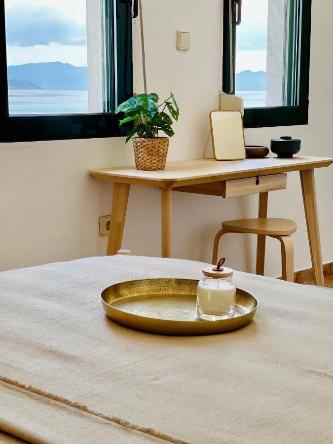 Seafront Maisonette Holiday home *