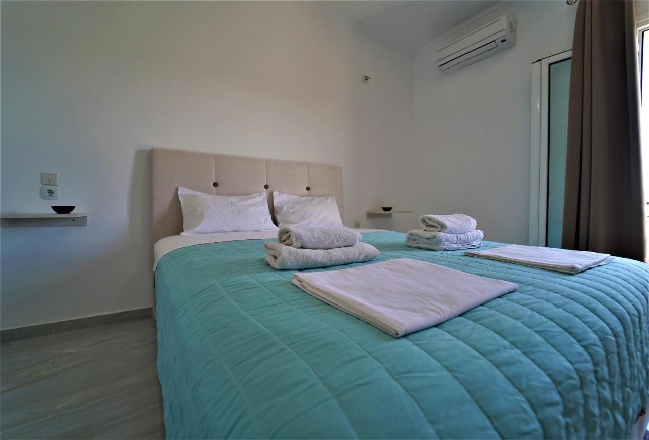 Apartment Meltemi *