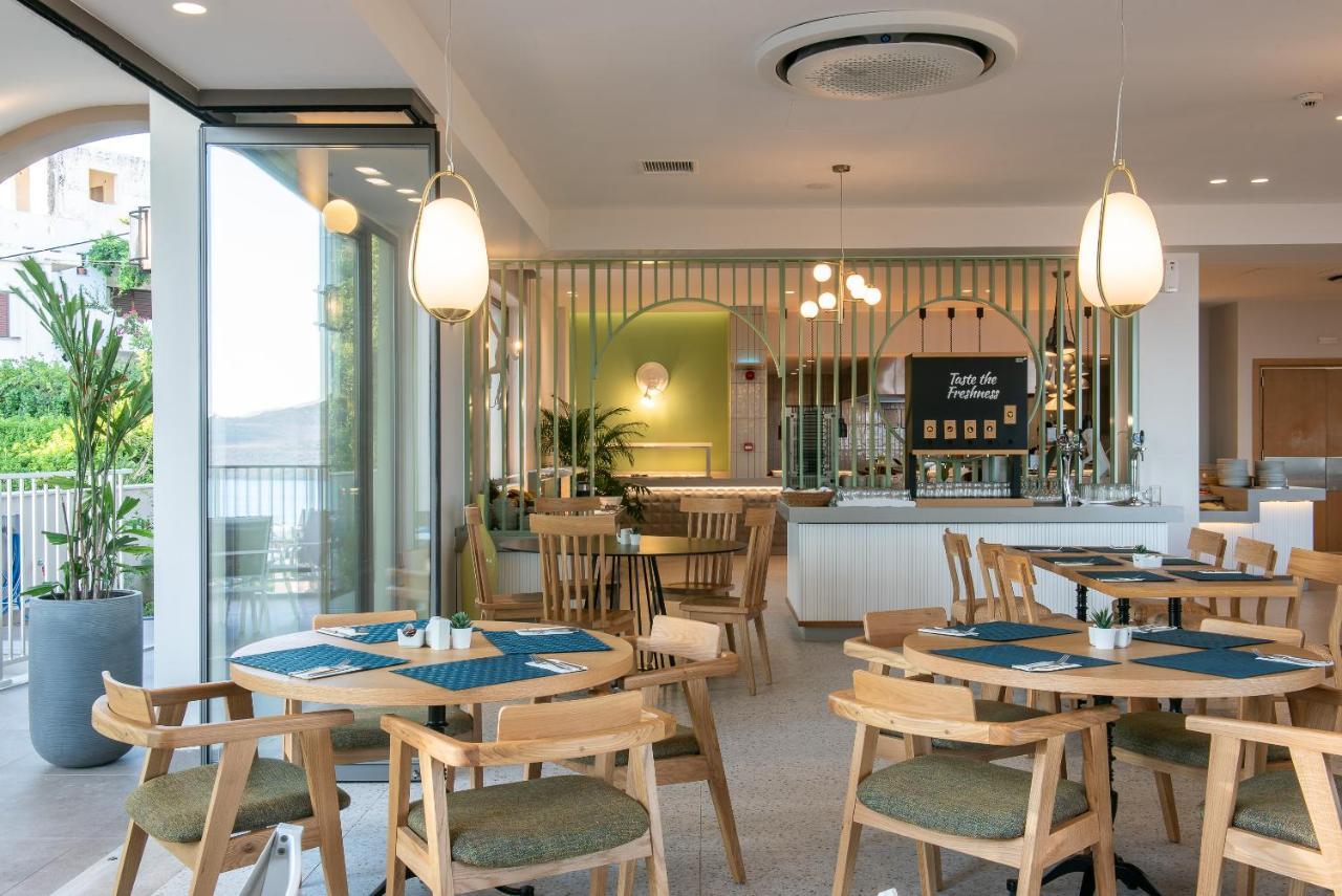 Hotel Caldera Village 4*