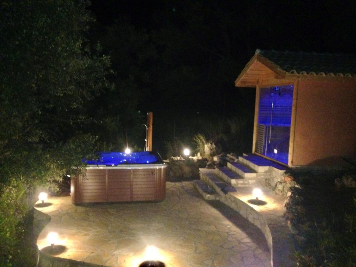 Nautique - Waterfront Villa *