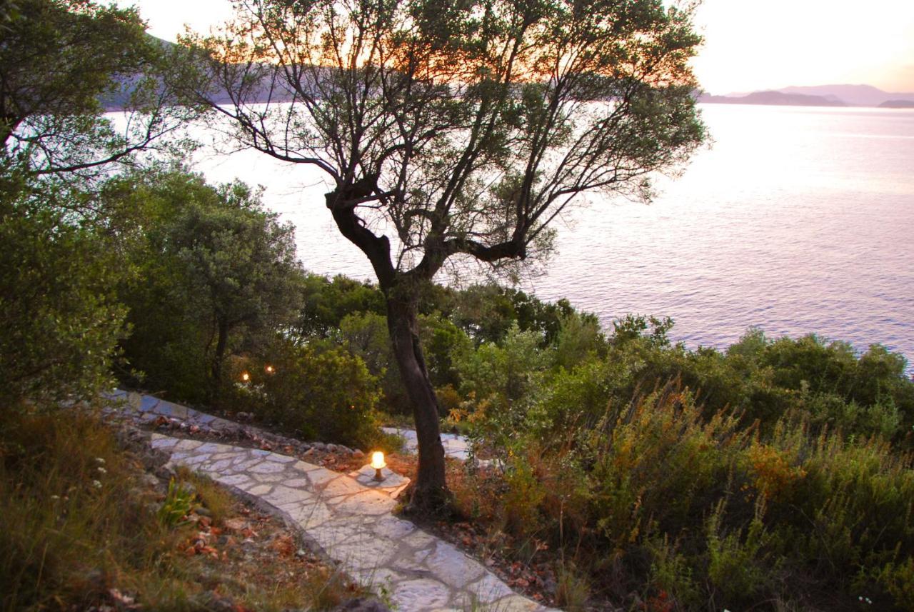 Nautique - Waterfront Sivota (Lefkada)