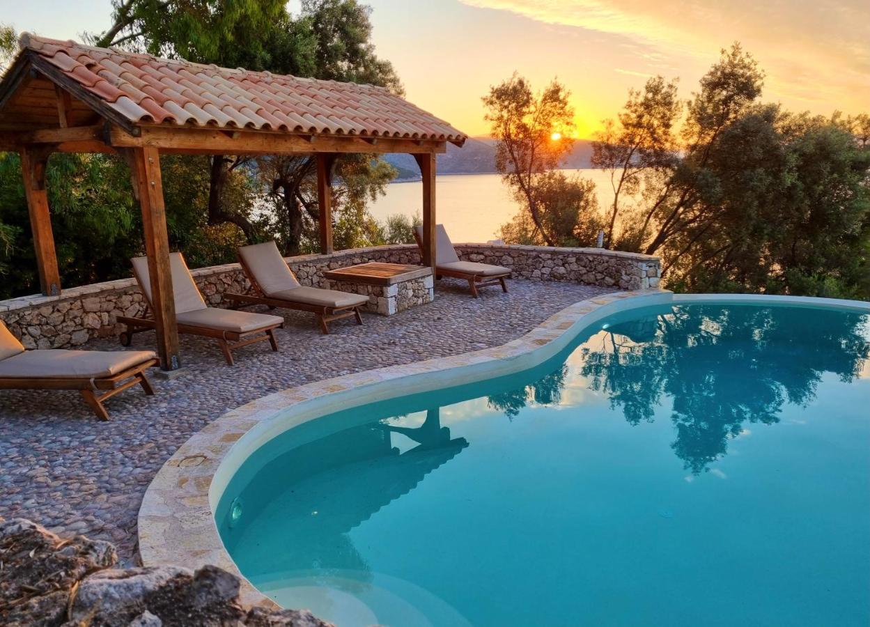 Nautique - Waterfront Sivota (Lefkada)