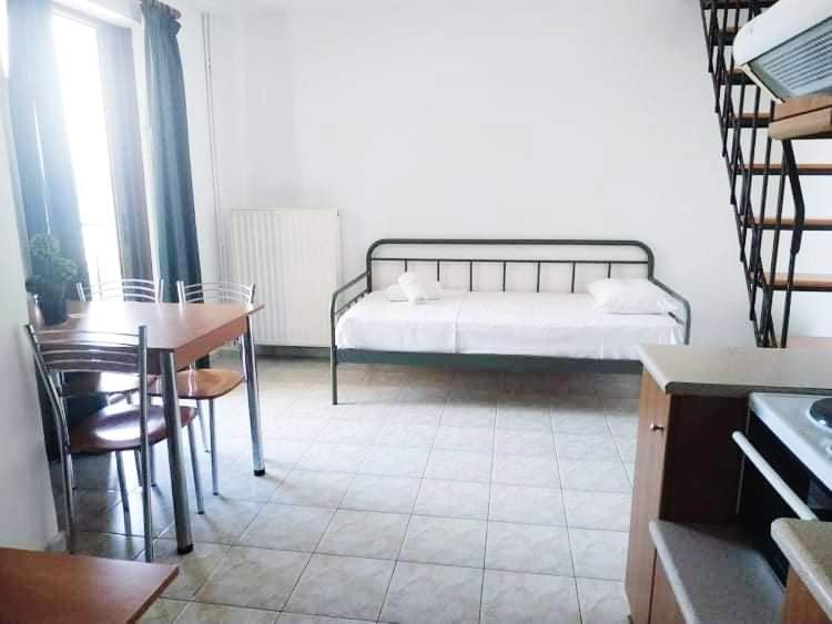 Apartment Avra *