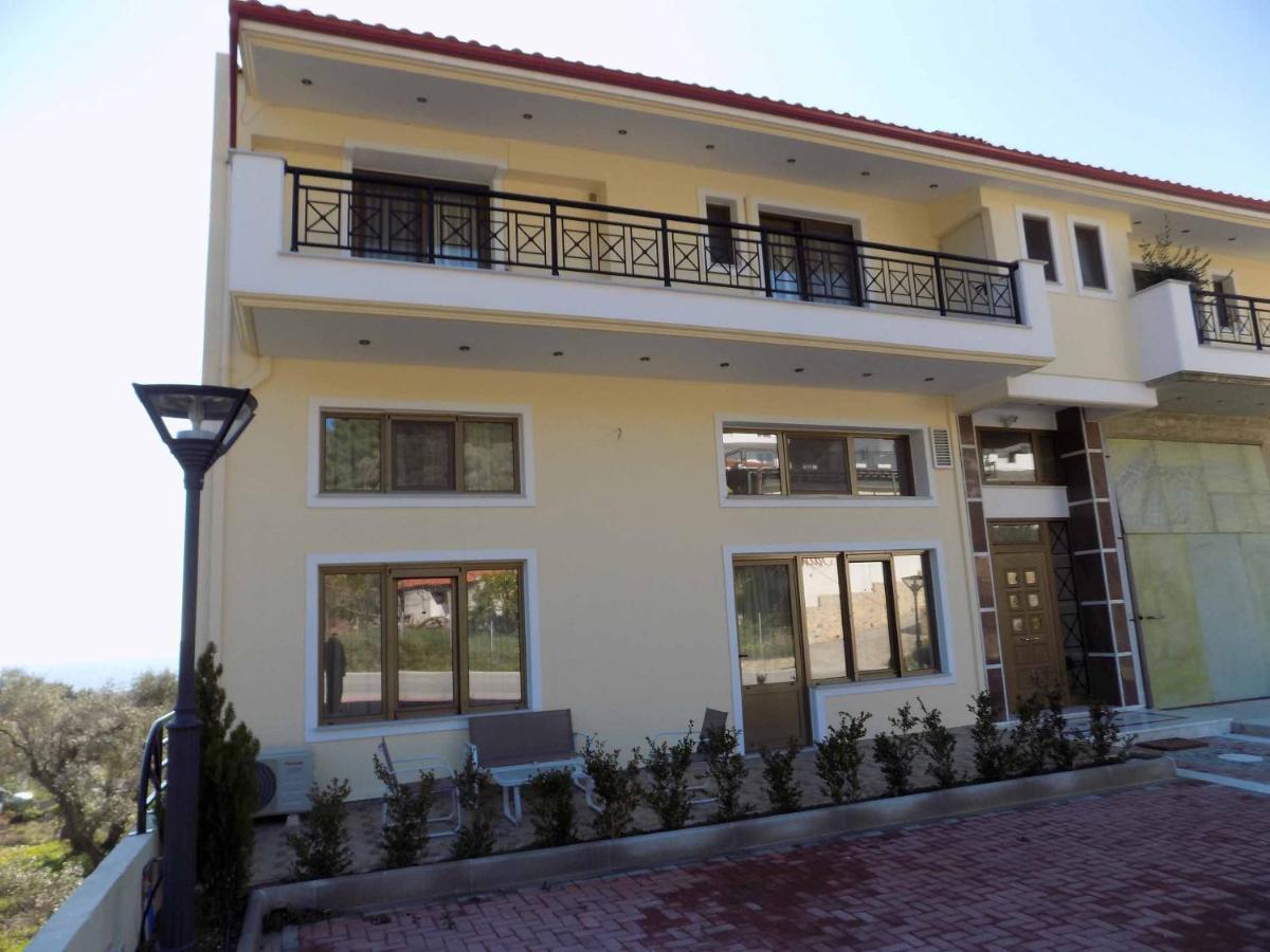 Rhodon House Apartment