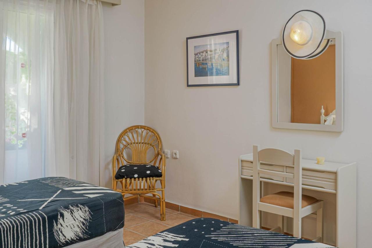 Phoenix Apartment *