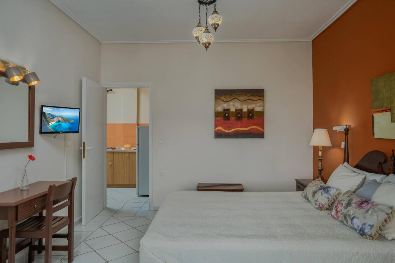 Phoenix Apartment *