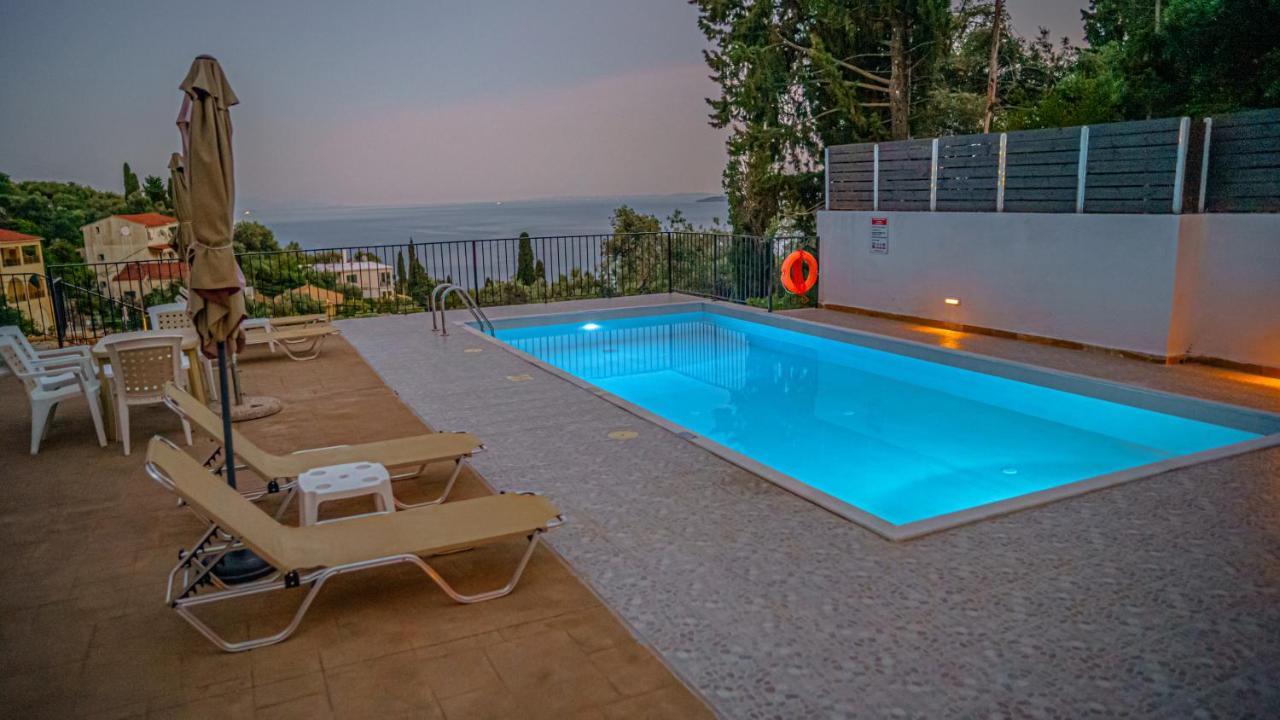 Zeus 2-private Pool Apartment *
