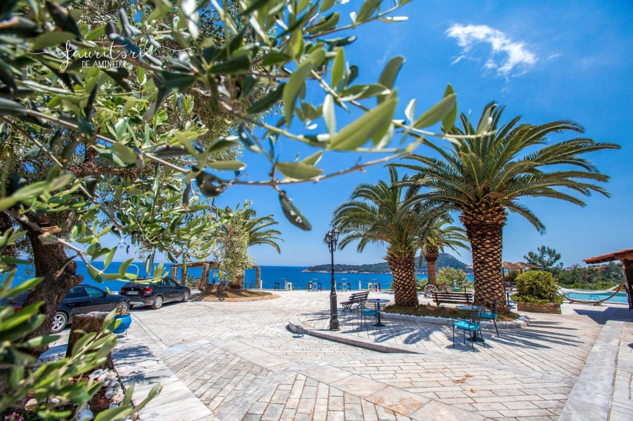 Kinira Beach Hotel Hotel