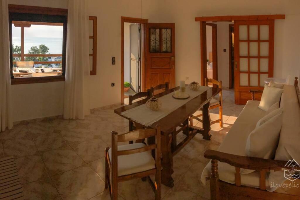 Holiday home Olivia's *