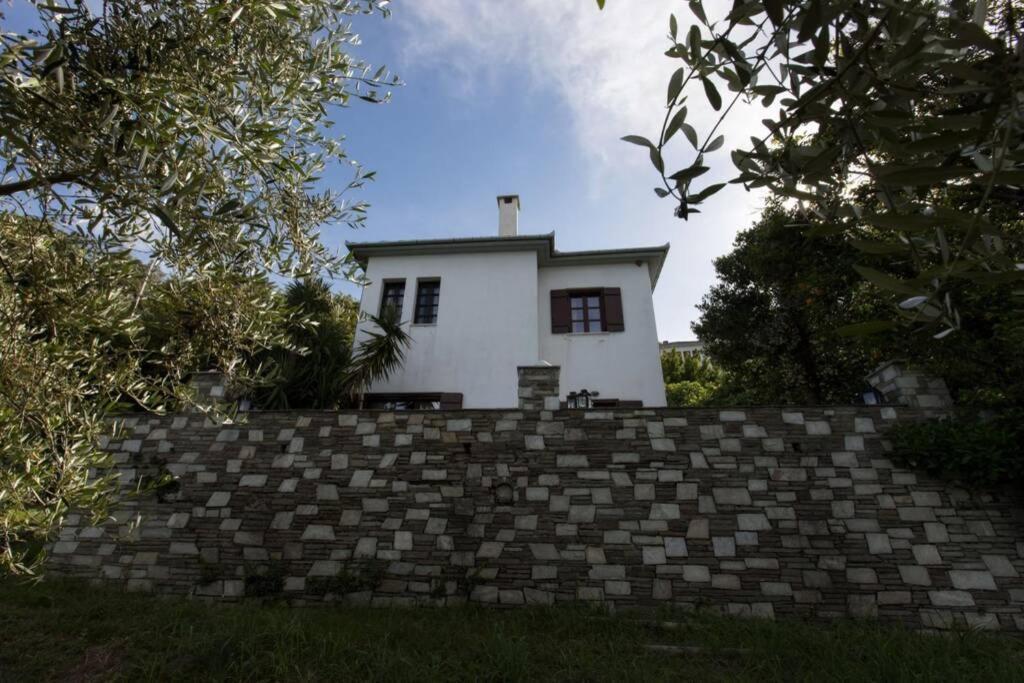 Holiday home Aegean's Whispery Seafront Chorefton