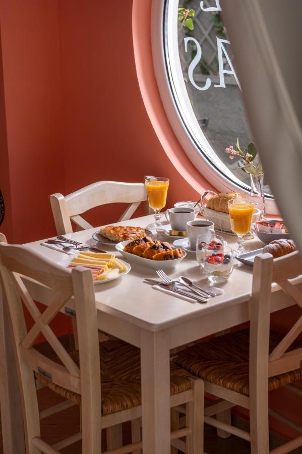 Ouzas Luxury Hotel 3*