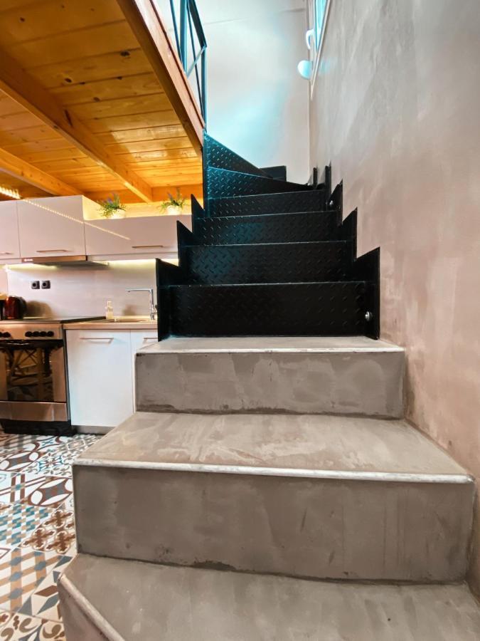 Panos Signature Loft