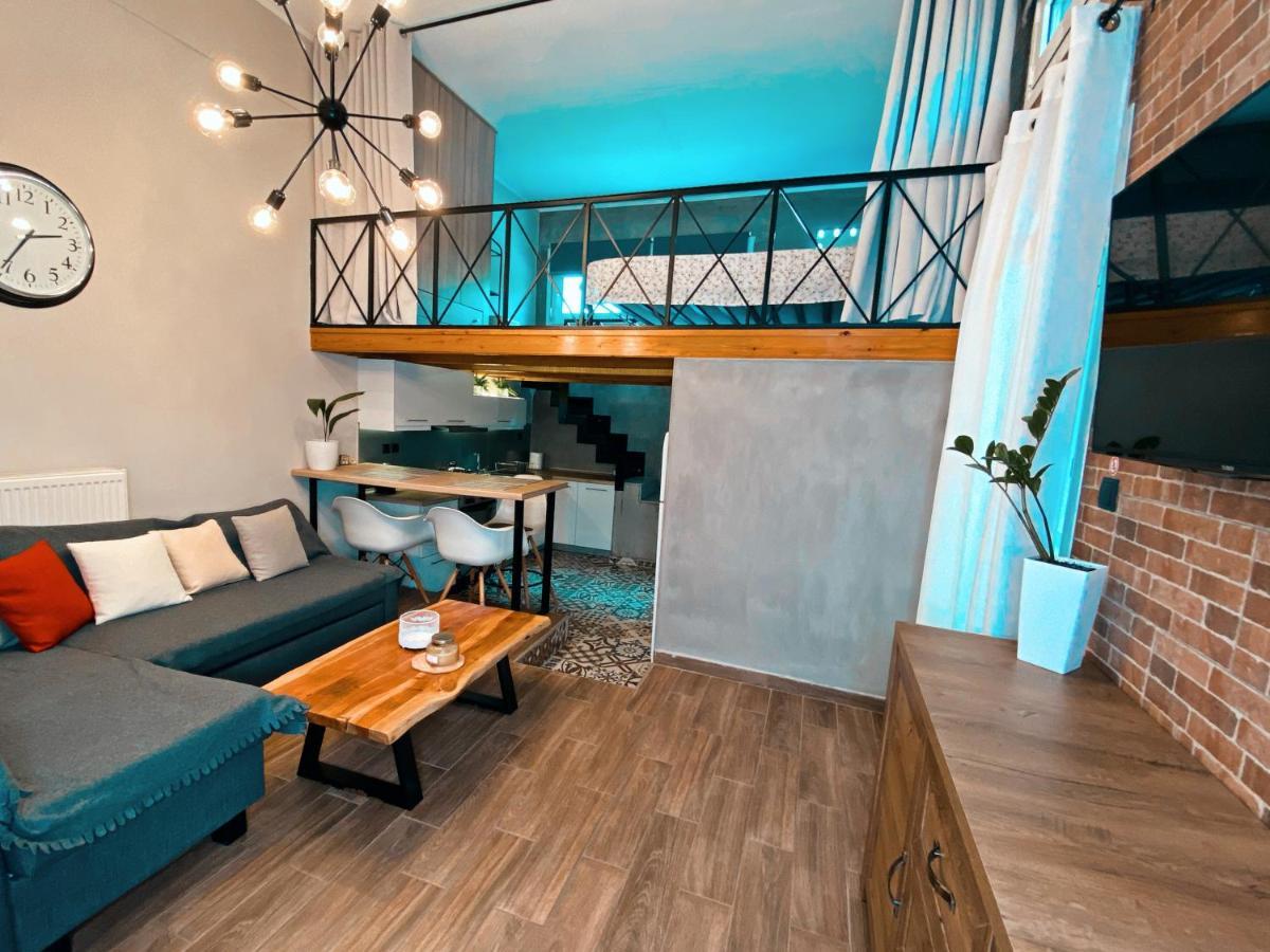 Panos Signature Loft *