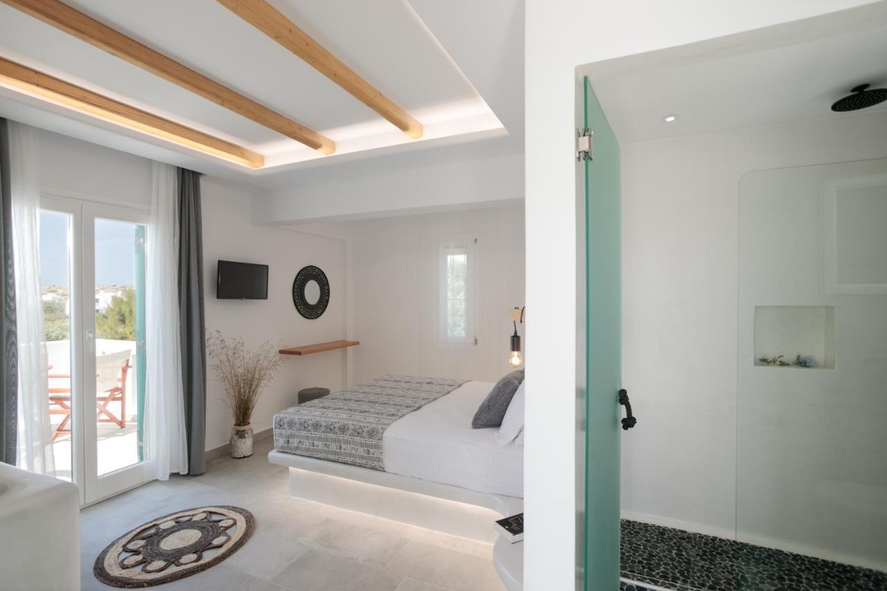 Iades & Apartment *