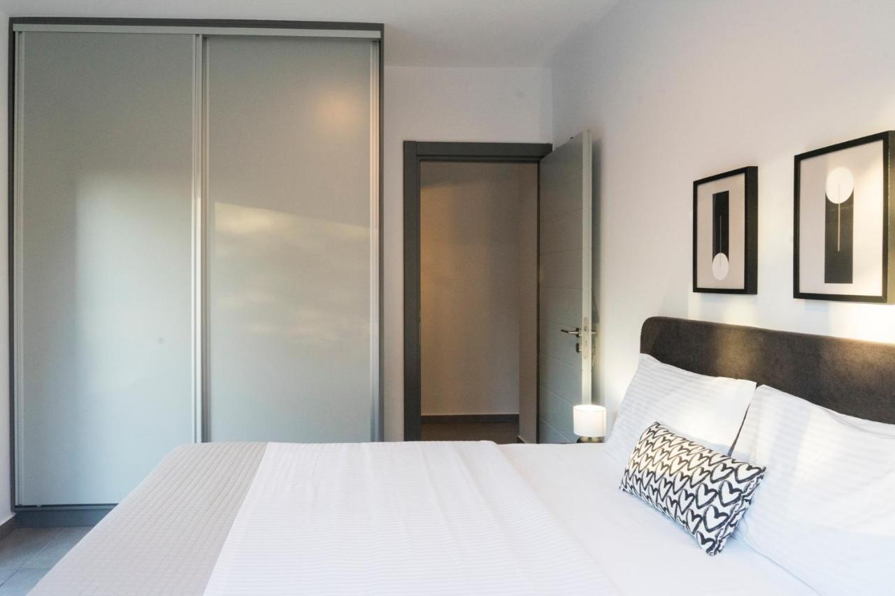Apartment The H Experience - The Blue Lounge With Swimming Pool Porto Rafti